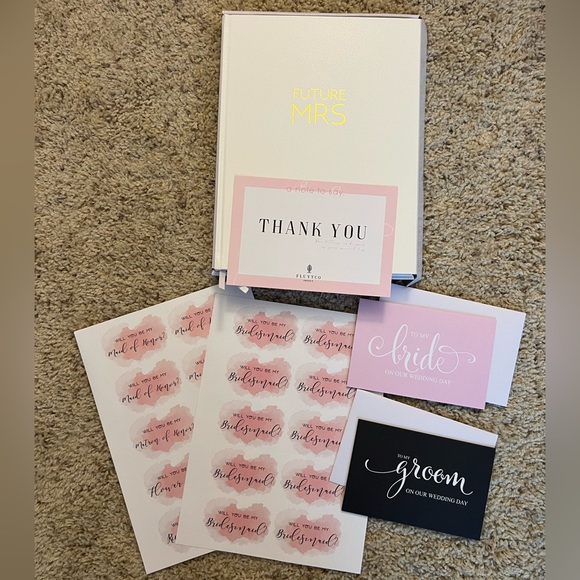 Wedding Planner/Journal - Mrs Cover in White and Gold - Picture 2 of 4